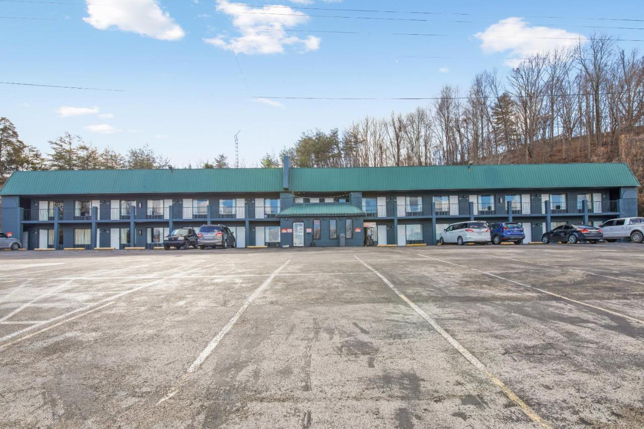 Oyo Hotel Mt Vernon Ky - Renfro Valley I-75 Mount Vernon Exterior photo