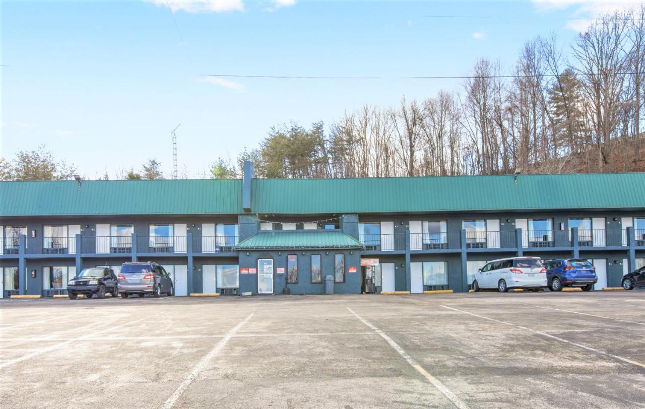 Oyo Hotel Mt Vernon Ky - Renfro Valley I-75 Mount Vernon Exterior photo