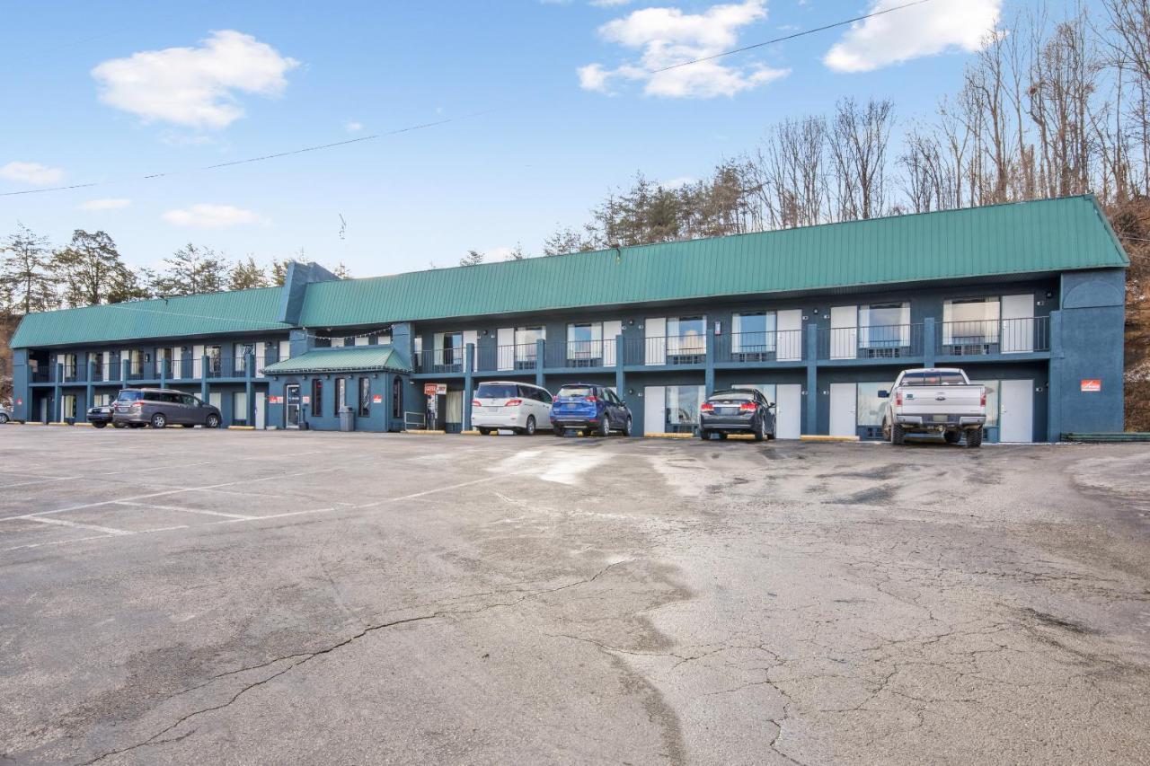 Oyo Hotel Mt Vernon Ky - Renfro Valley I-75 Mount Vernon Exterior photo